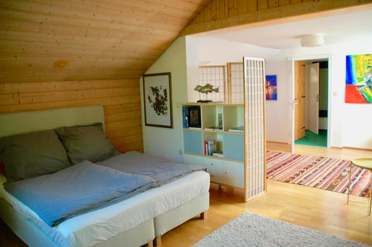 Charmante Ferienwohnung Mit Balkon Im 5-Seen-Land Hechendorf am Pilsensee Exterior photo